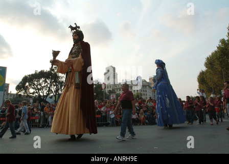 Re gigante puppet presso la merce festival Barcellona Spagna settembre 2005 Foto Stock