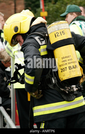 Vigile del fuoco in servizio Foto Stock