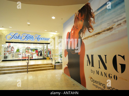 Saks Fifth Avenue all'interno del Prudential Center Shopping Mall, Boston, ma Foto Stock