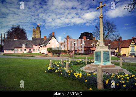 Cavendish Suffolk visto nella primavera regalia Aprile 2005 Foto Stock