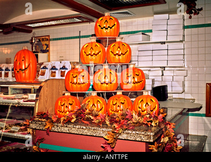 Halloween panificio negozio display del Jack o'lanterne per la vendita Foto Stock
