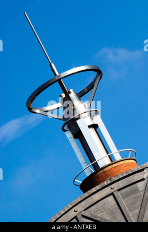 Spiga del tetto sulla casa di Cava ufficio edificio dal centenario Square a Quarry Hill Leeds West Yorkshire Inghilterra Foto Stock