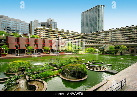 Vista del Barbican dalla Andrews House Londra Inghilterra Regno Unito Foto Stock