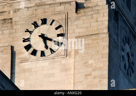 Morbo di Parkinson Edificio all Università di Leeds finanziato dal produttore elettrico Frank Morbo di Parkinson ha aperto 1951 West Yorkshire Inghilterra Foto Stock