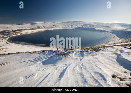 La Godivelle Lake, in inverno (Puy de Dôme - Francia). Lac d'En-Haut à la Godivelle (63850), en hiver (Puy de Dôme - Francia). Foto Stock