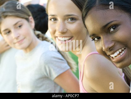 Adolescente ragazze sorridenti Foto Stock