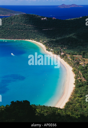 Vista aerea della Magens Bay St Thomas Isole Vergini Americane con barca Foto Stock