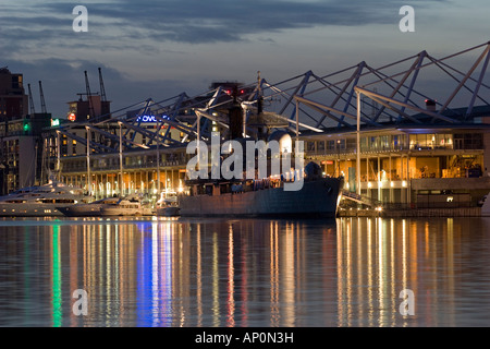 HMS Exeter al centro Excel London Boat Show 2008 Foto Stock