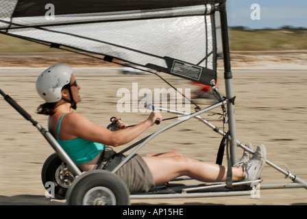 Blokarting su St Ouens beach in Jersey Foto Stock