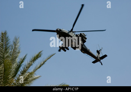 Elicottero sopra Baghdad Foto Stock