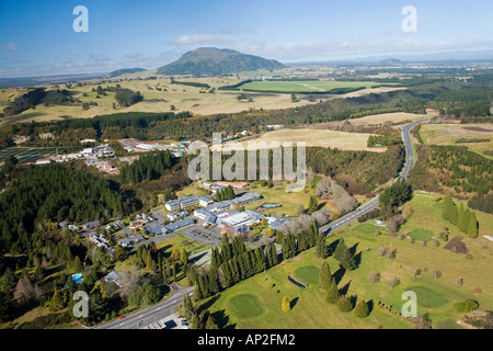 Wairakei Resort Wairakei e campo da Golf vicino a Taupo Isola del nord della Nuova Zelanda antenna Foto Stock