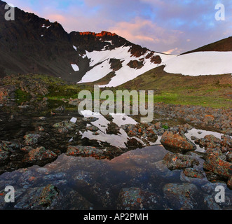 Tramonto al lago nascosto in Chugach State Park vicino a Anchorage in Alaska il 4 Luglio 2005 Foto Stock