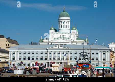 Vista della cattedrale di Helsinki e presidente palace dal porto Foto Stock