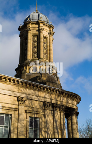 Dh Chiesa SALTAIRE West Yorkshire Saltaire Regno Chiesa Riformata di clock tower Tito sali village Foto Stock