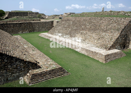 Campo di pelota a Monte Alban sito archeologico vicino a Oaxaca, Messico Foto Stock