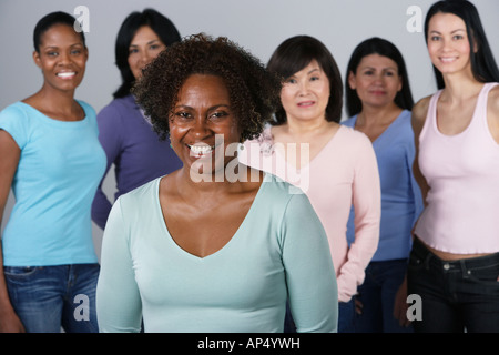 Gruppo di multi-etnico donne Foto Stock