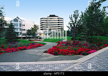 Town Square parco municipale e Alaska centro per le Arti dello Spettacolo sulla sinistra, Anchorage in Alaska, Foto Stock