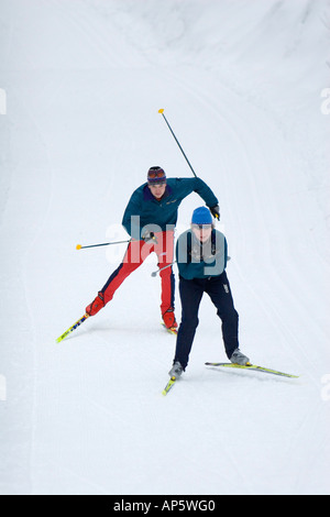 Struttura di pattino sci azione a Big Mountain Resort in Whitefish Montana (MR) Foto Stock