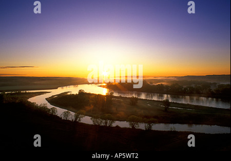 Sunrise nel punto di decisione, alla confluenza del Missouri e Marias fiumi vicino a Loma Montana Foto Stock