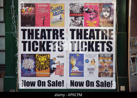 Theatre Ticket poster nel West End di Londra Inghilterra Regno Unito 2007 Foto Stock