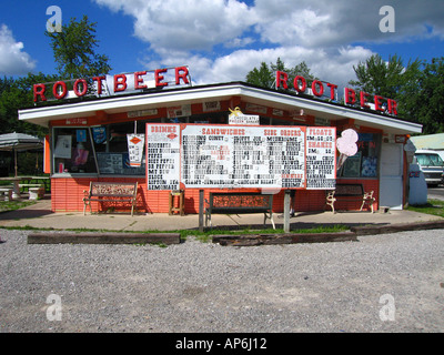 In vecchio stile radice birra stand Indian Lake Ohio Foto Stock