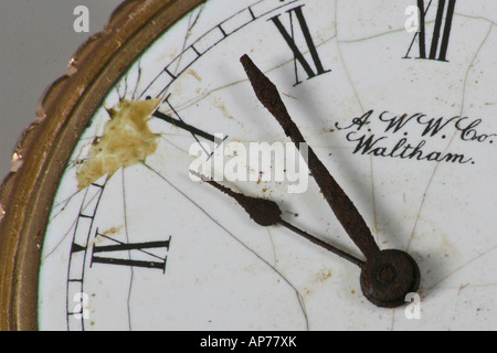 Rotture di orologio da tasca Foto Stock