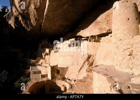 Luce della Sera all'interno di Cliff Palace rovina il Parco Nazionale di Mesa Verde Sito Patrimonio Mondiale Colorado Foto Stock