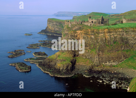 Irlanda del Nord Dunluce Castle Foto Stock