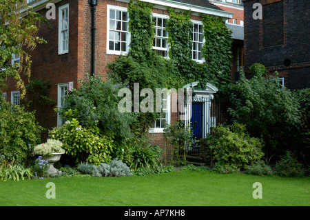 Le camere e il giardino di Lincoln' s Inn Holborn London Inghilterra England Foto Stock