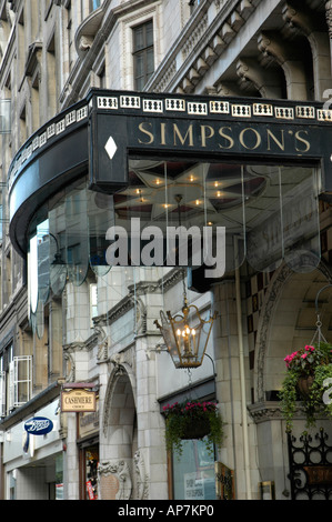 Simpson's Restaurant in The Strand London Inghilterra England Foto Stock
