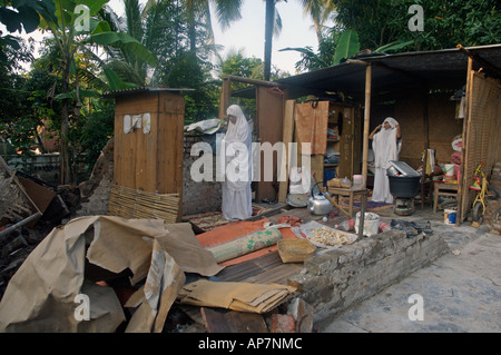 Un 6.3 Mw terremoto ucciso 6,234 persone e distrutto 130.000 case in Yogyakarta/Jogja, Giava centrale, Indonesia, 27 maggio, 2006. Foto Stock