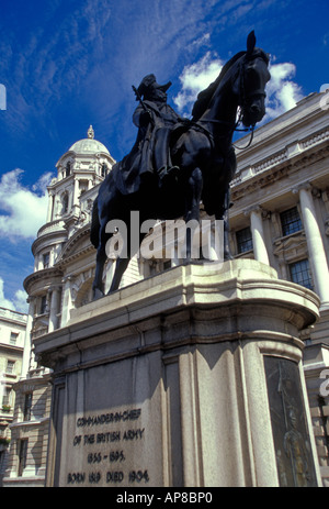 Statua equestre, Sua altezza reale, George Duke of Cambridge, comandante in capo dell'esercito britannico, Londra, Inghilterra, europa Foto Stock