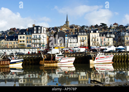 Trouville Sur Mer port Normandie Normandia Francia Foto Stock