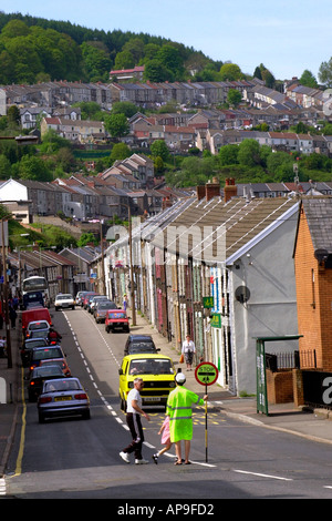 Tradizionali villette risalente all'epoca vittoriana nella Rhondda Valley South Wales UK Foto Stock