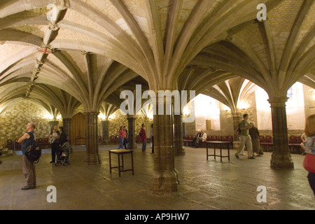 La cripta medievale sotto la Guildhall, City of London GB UK Foto Stock