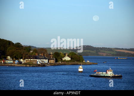 Nave traghetto attraversa dalla Cornovaglia a Devon Foto Stock