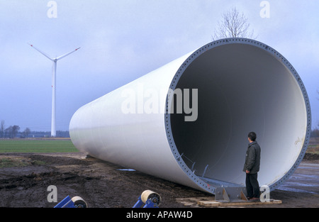 1 5mw underconstruction su una fattoria eolica a Papenburg Bassa Sassonia Germania Foto Stock