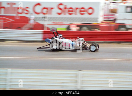 Ford Modello T corposi dragster racing a santa pod raceway Foto Stock