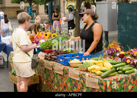 IDAHO città di COEUR D ALENE APERTO IL MERCATO DEGLI AGRICOLTORI Foto Stock