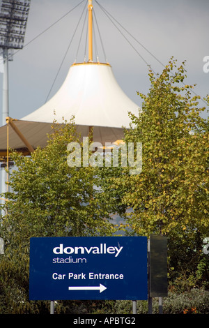 Ingresso del parco auto al Don Valley Stadium appena fuori Sheffield nello Yorkshire Regno Unito Foto Stock