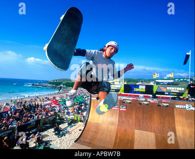 Azione per la corsa su skateboard al RIP CURL BOARD MASTERS Foto Stock