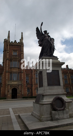 L'edificio Lanyon, Queen's University di Belfast, Irlanda del Nord Foto Stock