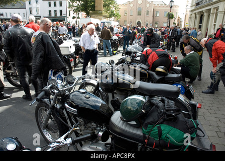 Moto Vintage in mostra dopo il rally round dell' Isola di Man Foto Stock