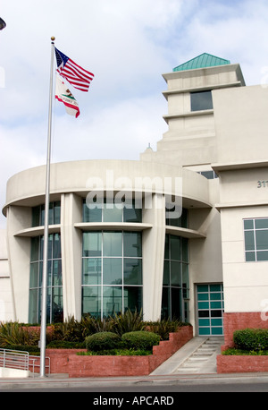Città di Burbank California forze di polizia e dei Vigili del Fuoco in sede. Verticale. Foto Stock