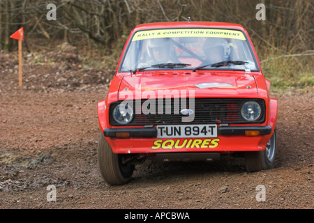 Phil Scudieri e Mick scudieri in una Ford Escort finito 2° in classe B12 nel 2006 Wyedean Rally Foto Stock