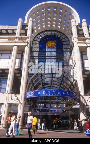 Il Bentall Shopping Centre, Clarence Street, Kingston upon Thames, Surrey, England, Regno Unito Foto Stock