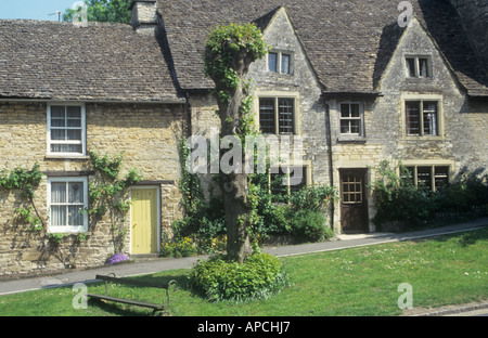 Cotswold tipiche case in pietra a Burford, il Costwolds, Oxfordshire, England, Regno Unito Foto Stock