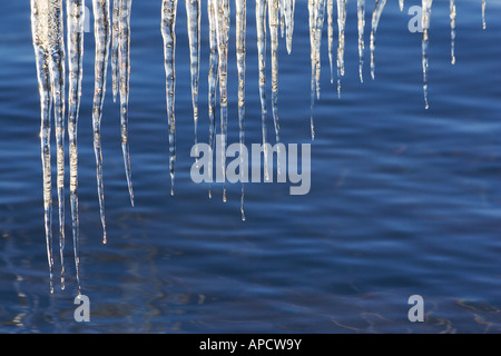 Ghiaccioli sul Lago Tahoe in California a sunrise. Foto Stock