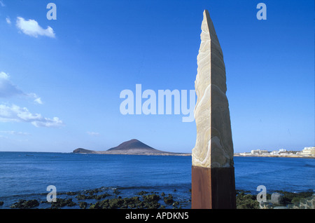 Skulptur an der Uferpromenade, El Medano, Kanarische Teneriffa isole, Spanien Foto Stock