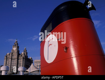 Vista da Mersey ferry di Liver Building in Liverpool, Regno Unito Foto Stock